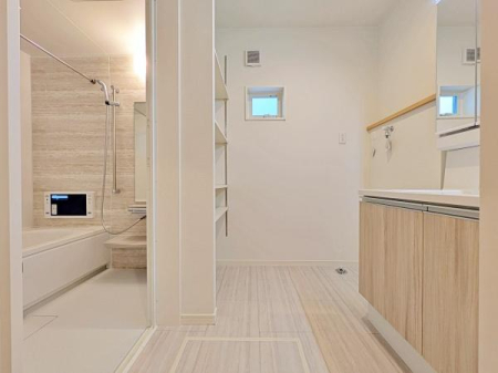 _ސ쌧ls΋Oے̐VzˌĂ̐ʑEʏ