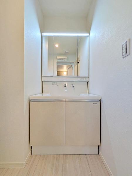 _ސ쌧ls΋Oے̐VzˌĂ̐ʑEʏ