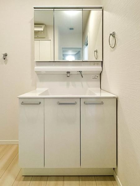 _ސ쌧ls˒ˋ敽1ڂ̐VzˌĂ̐ʑEʏ