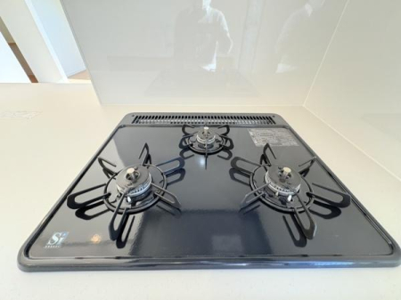 �_�ސ쌧���l�s������{���̐V�z��ˌ��ẴL�b�`��