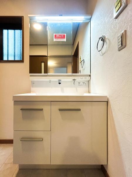 �_�ސ쌧���l�s���攒��5���ڂ̒��È�ˌ��Ă̐��ʑ�E���ʏ�