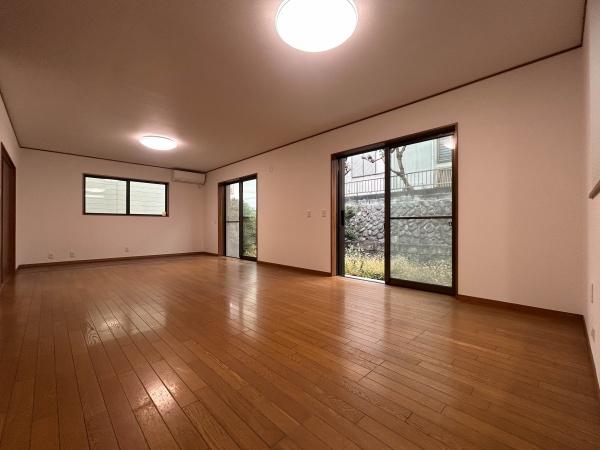 �_�ސ쌧���l�s���攒��5���ڂ̒��È�ˌ��Ẵ��r���O