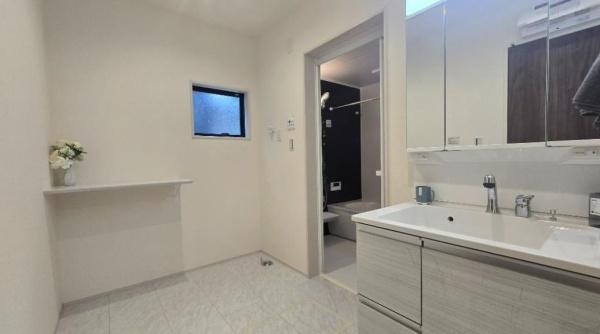 _ސ쌧lstj2ڂ̐VzˌĂ̐ʑEʏ