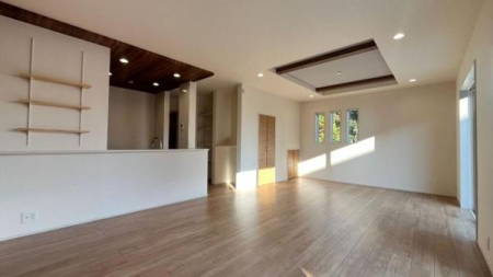 _ސ쌧sc3ڂ̐VzˌẴrO