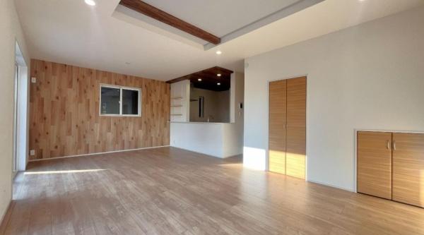 _ސ쌧sc3ڂ̐VzˌẴrO