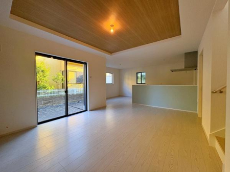 _ސ쌧lsh쎵1ڂ̐VzˌẴrO