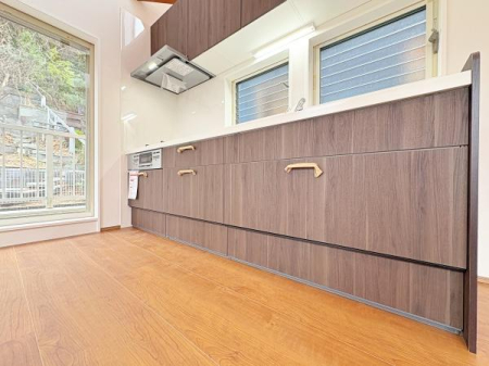 �_�ސ쌧���l�s�`������6���ڂ̒��È�ˌ��ẴL�b�`��