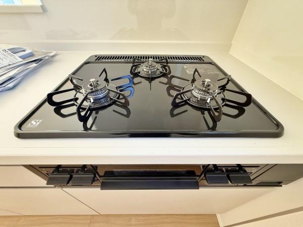 �_�ސ쌧���{��s����6���ڂ̐V�z��ˌ��ẴL�b�`��