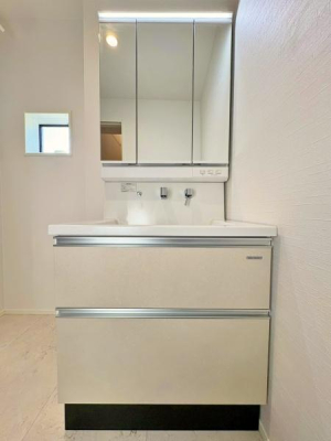 _ސ쌧ls̐VzˌĂ̐ʑEʏ