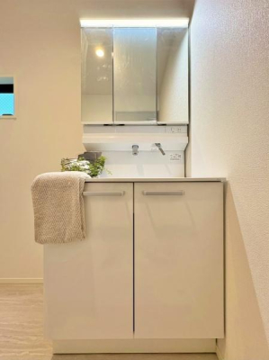 _ސ쌧lsOt̐VzˌĂ̐ʑEʏ