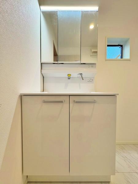 _ސ쌧ls_ސ搛c̐VzˌĂ̐ʑEʏ