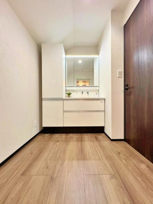 _ސ쌧ls{qr̐VzˌĂ̐ʑEʏ