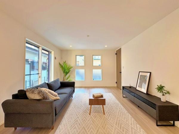 _ސ쌧ls`扺iJ5ڂ̐VzˌẴrO