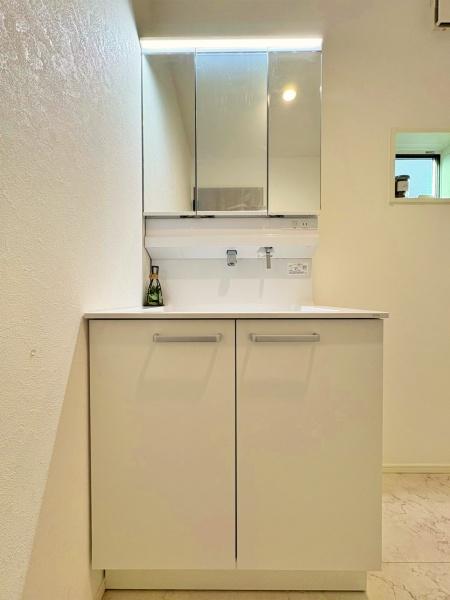 _ސ쌧ls`扺iJ5ڂ̐VzˌĂ̐ʑEʏ