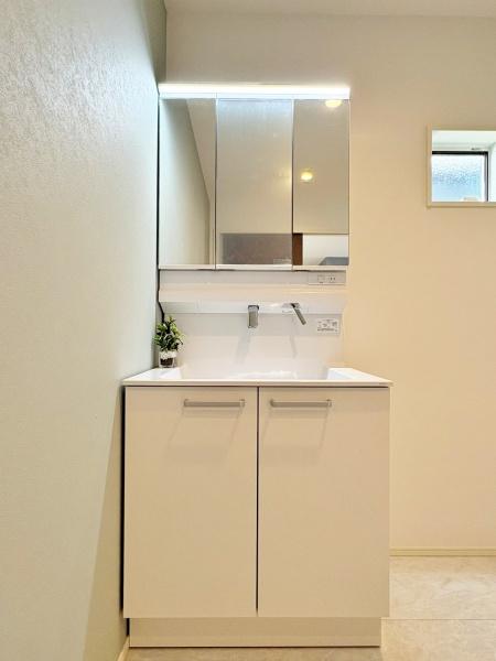 scsc2ڂ̐VzˌĂ̐ʑEʏ