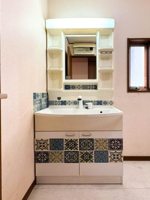 _ސ쌧{s1ڂ̒ÈˌĂ̐ʑEʏ