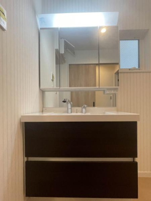 _ސ쌧lsx3ڂ̒ÈˌĂ̐ʑEʏ