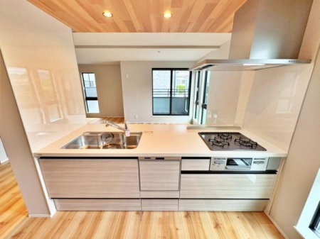 �_�ސ쌧���l�s�����x����1���ڂ̐V�z��ˌ��ẴL�b�`��