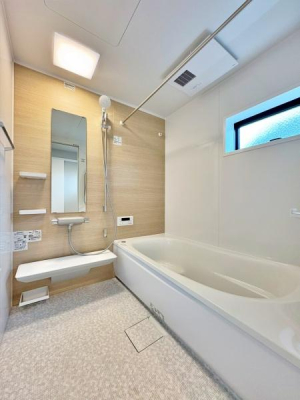 �_�ސ쌧���l�s�����x����1���ڂ̐V�z��ˌ��Ă̗���