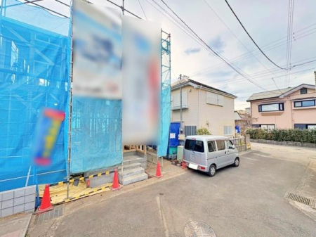 �_�ސ쌧���l�s���J�搣�J2���ڂ̐V�z��ˌ��Ă̑O�ʓ��H�܂ތ��n�ʐ^