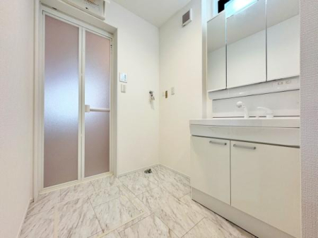 _ސ쌧͌s擌ъ6ڂ̐VzˌĂ̐ʑEʏ