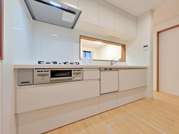 �_�ސ쌧���l�s���剪1���ڂ̒��È�ˌ��ẴL�b�`��