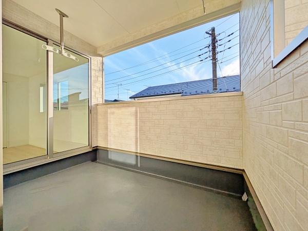 _ސ쌧lsJ拴3ڂ̐VzˌẴoRj[