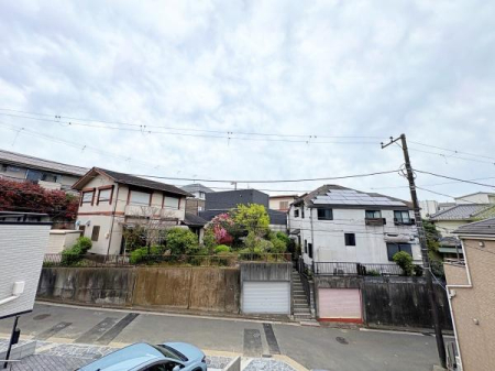 �_�ސ쌧���l�s��q��X���u2���ڂ̐V�z��ˌ��Ă̏Z�˂���̒��]�ʐ^