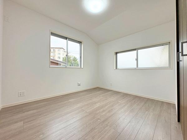 �_�ސ쌧���l�s��q��X���u2���ڂ̐V�z��ˌ��Ă̗m��