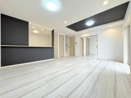 �_�ސ쌧���l�s��q��X���u2���ڂ̐V�z��ˌ��Ẵ��r���O