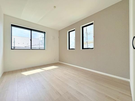 �_�ސ쌧���l�s�`�k��V�g�c��1���ڂ̐V�z��ˌ��Ă̗m��