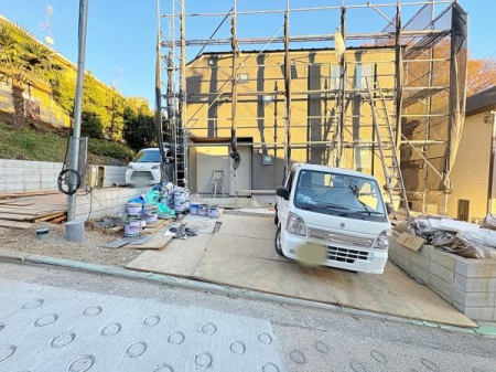 �_�ސ쌧���l�s�`�k��V�g�c��1���ڂ̐V�z��ˌ��Ă̒��ԏ�