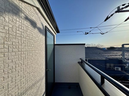 �_�ސ쌧���l�s���擌�v�ے��̐V�z��ˌ��Ă̑O�ʓ��H�܂ތ��n�ʐ^