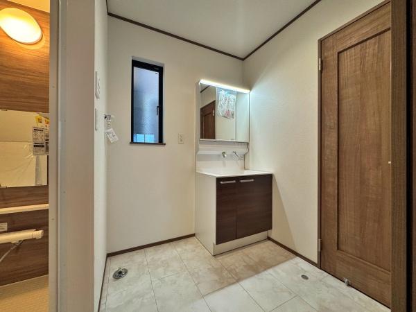 _ސ쌧͌sߊ1ڂ̐VzˌĂ̐ʑEʏ