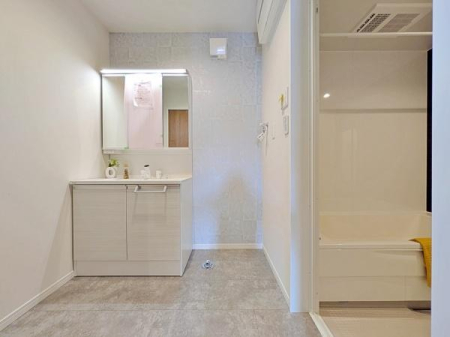 scs{c̐VzˌĂ̐ʑEʏ