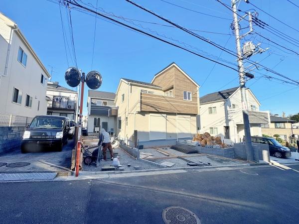 �_�ސ쌧���l�s�ۓy�P�J��㐛�c���̐V�z��ˌ��Ă̑O�ʓ��H�܂ތ��n�ʐ^