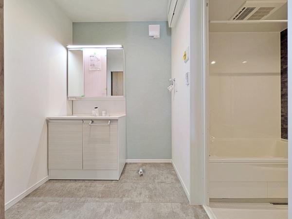 scs{c̐VzˌĂ̐ʑEʏ