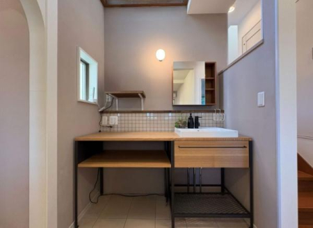 _ސ쌧qs̒ÈˌĂ̐ʑEʏ