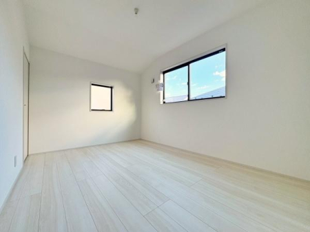 �_�ސ쌧���l�s���������̐V�z��ˌ��Ă̗m��