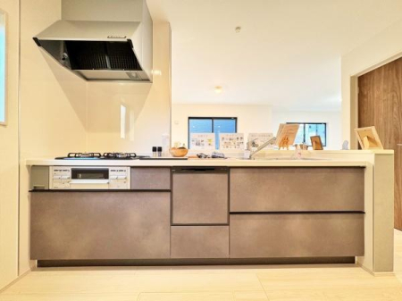 �_�ސ쌧���l�s���������̐V�z��ˌ��ẴL�b�`��