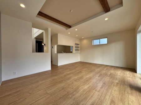 �_�ސ쌧����s�p�c�̐V�z��ˌ��Ẵ��r���O