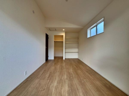 �_�ސ쌧����s�p�c�̐V�z��ˌ��Ă̐Q��