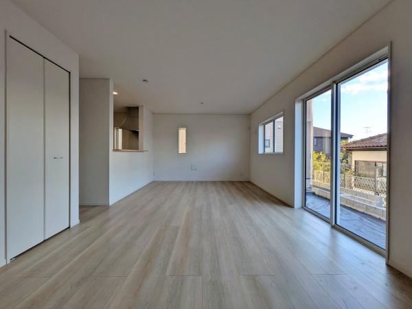 _ސ쌧lstޗǒ̐VzˌẴrO