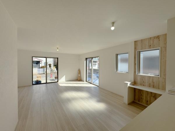 �_�ސ쌧����s�T���̐V�z��ˌ��Ẵ��r���O