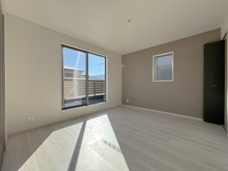 �_�ސ쌧����s�T���̐V�z��ˌ��Ă̗m��