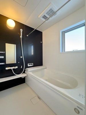 �_�ސ쌧����s�T���̐V�z��ˌ��Ă̗���