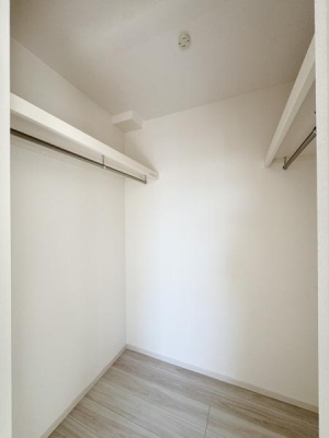 �_�ސ쌧����s�T���̐V�z��ˌ��Ă̎��[