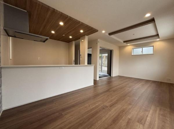 _ސ쌧ls㔒2ڂ̐VzˌẴrO