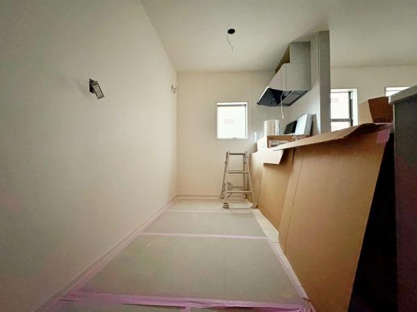 �_�ސ쌧���l�s����捂�M��2���ڂ̐V�z��ˌ��ẴL�b�`��