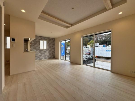 �_�ސ쌧����s�p�c�̐V�z��ˌ��Ẵ��r���O